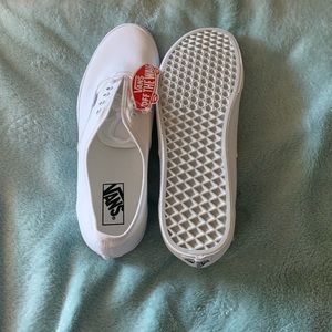 Mens Authentic Shoe Vans, New Without Box